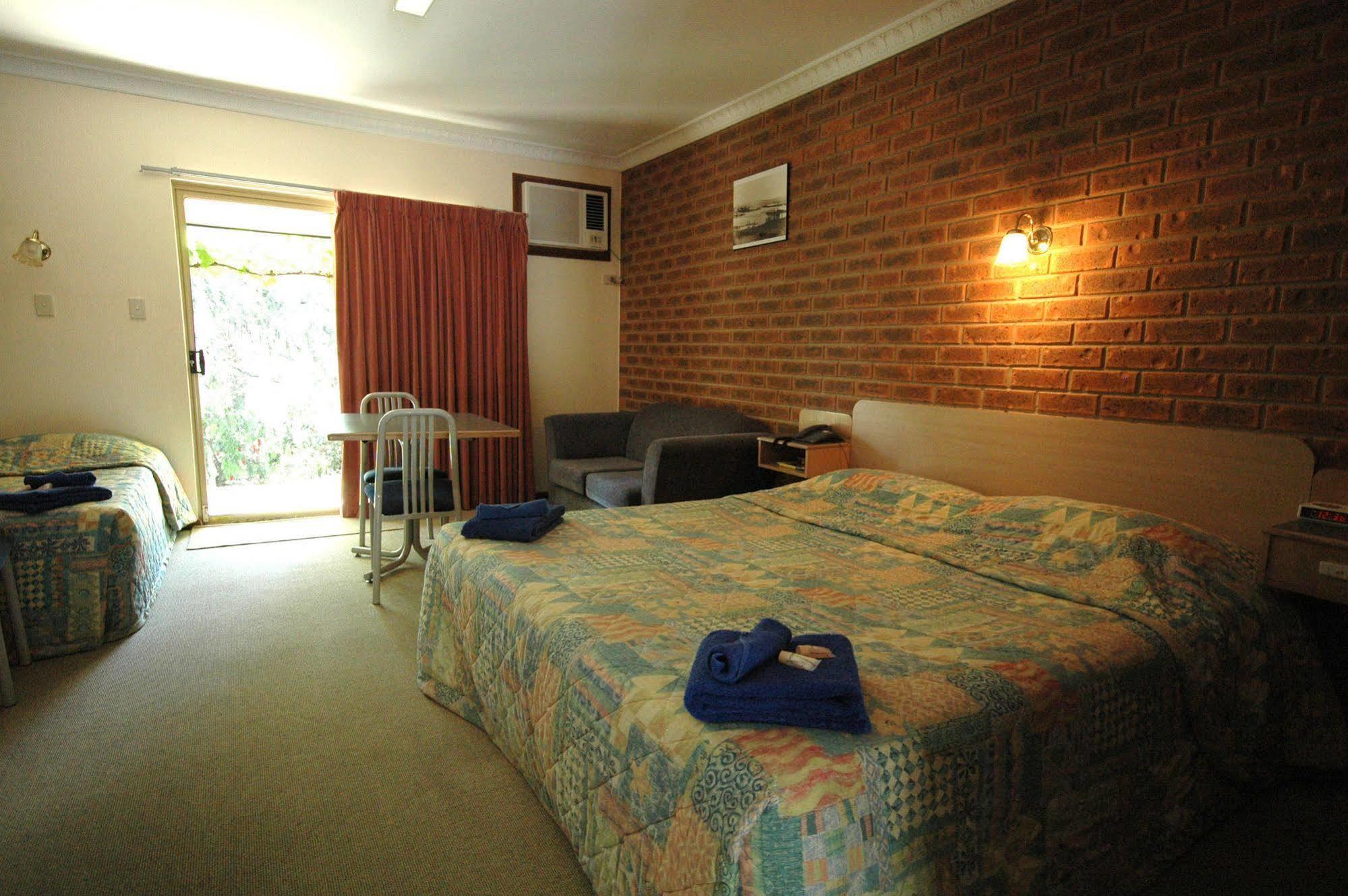 Burra Motor Inn חדר תמונה